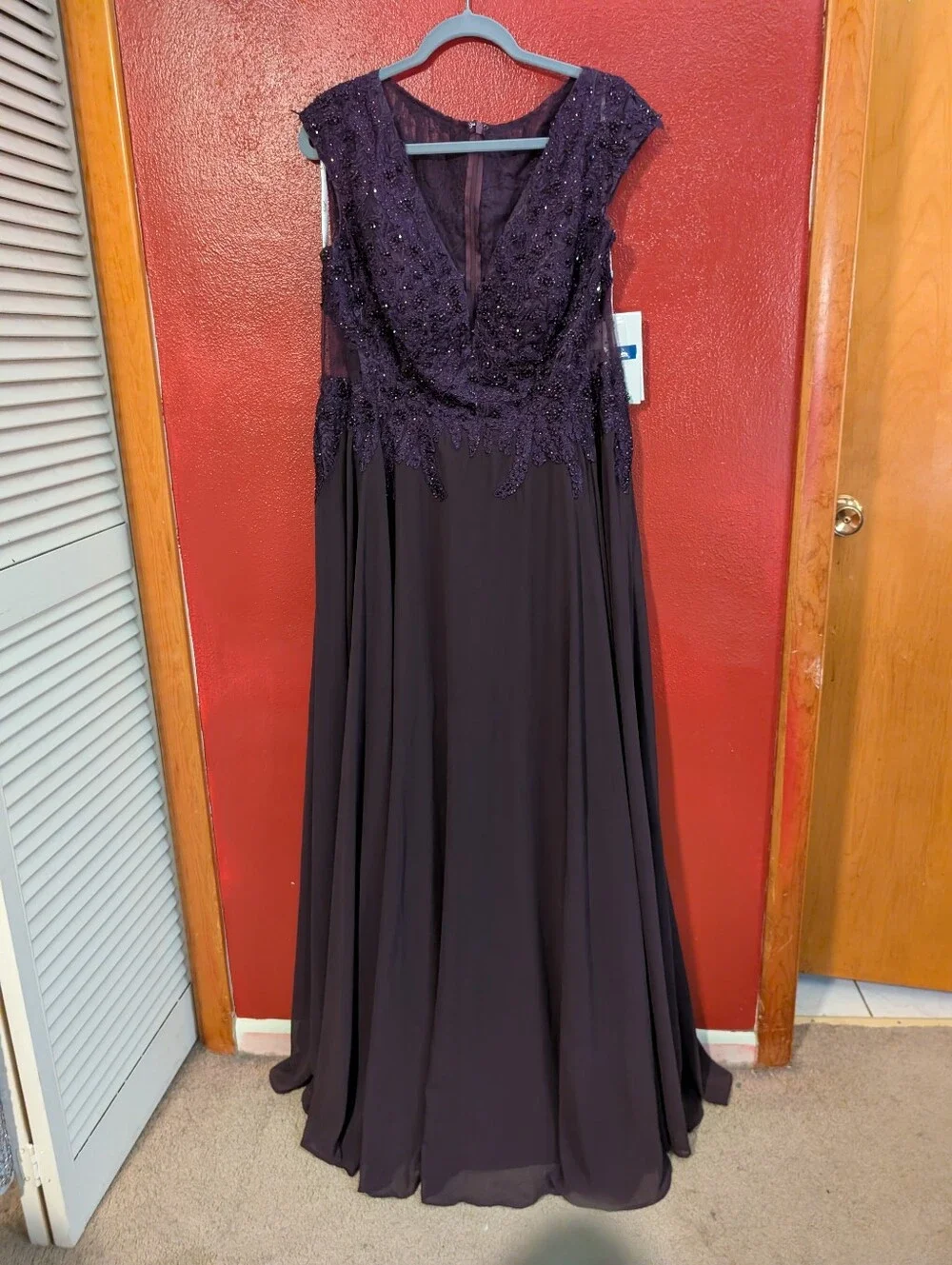 Mac Duggal 20264 sz 14 - Picture 3 of 7